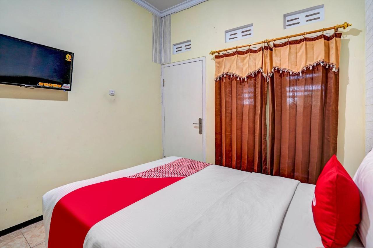 Super Oyo 90642 Lancar Homestay Syariah Tlekung Zewnętrze zdjęcie