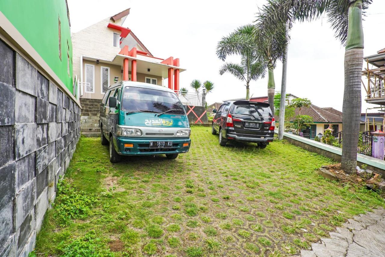 Super Oyo 90642 Lancar Homestay Syariah Tlekung Zewnętrze zdjęcie
