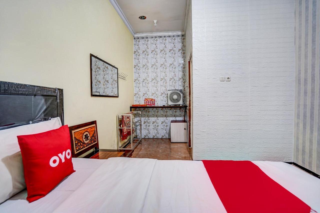 Super Oyo 90642 Lancar Homestay Syariah Tlekung Zewnętrze zdjęcie