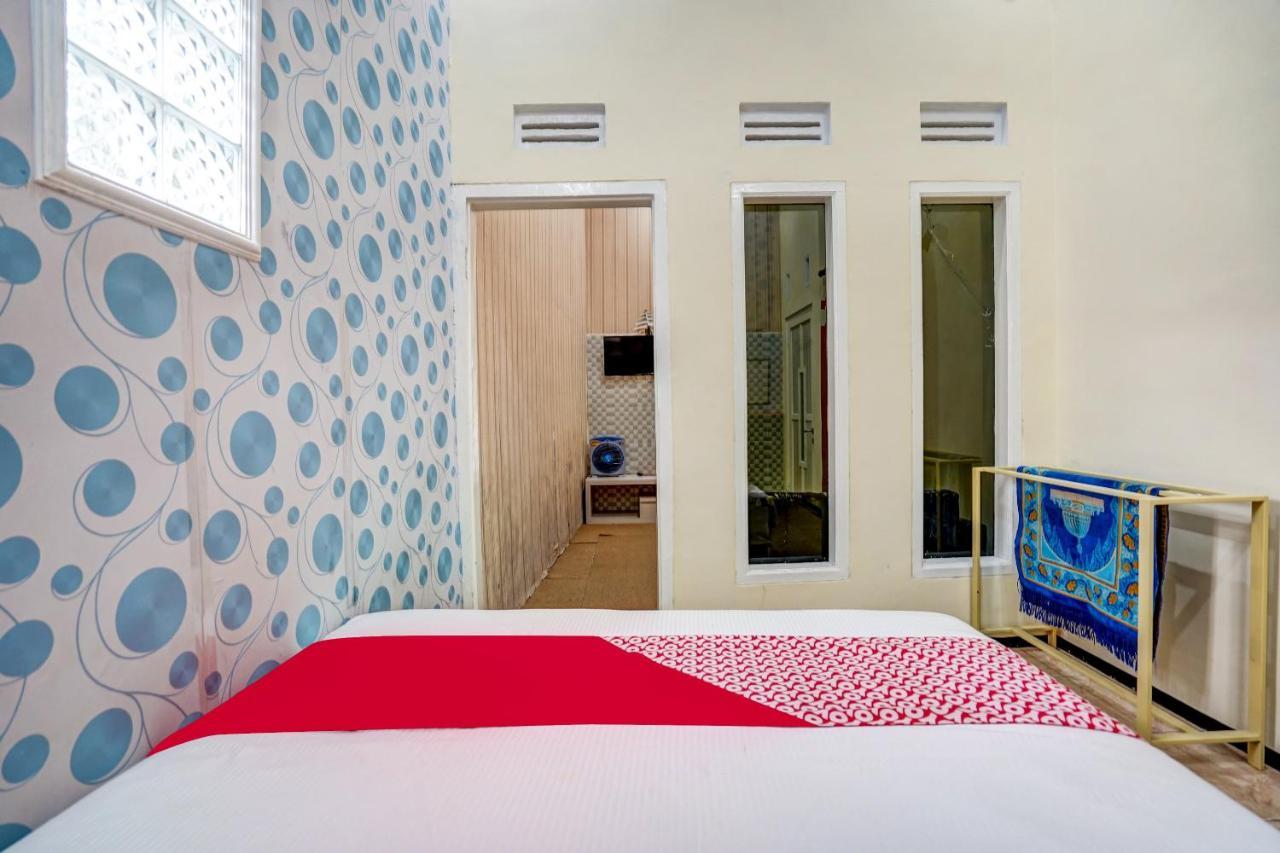 Super Oyo 90642 Lancar Homestay Syariah Tlekung Zewnętrze zdjęcie